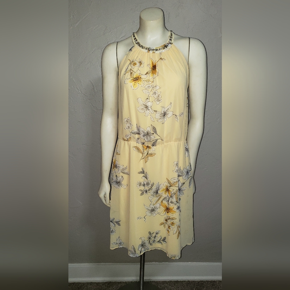 Floral Bedding Set in Yellow and Gray
